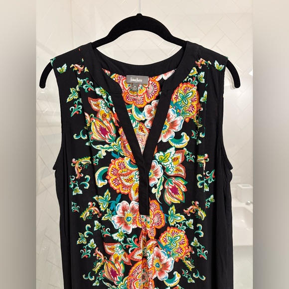 NEIMAN MARCUS • Women's Floral Midi Dress • Size M - Picture 2 of 5